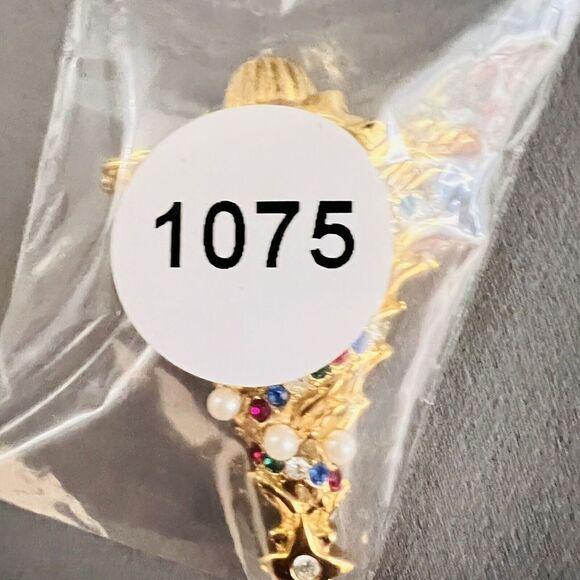 Vint Trifari Brooch 1996 Gold Tone Rhinestone Faux Pearl Christmas Tree Pin 1075 - Picture 12 of 12